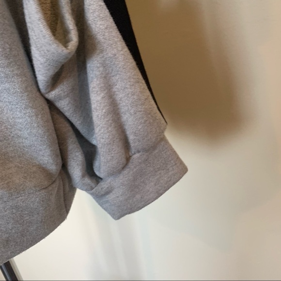 RO&BE sweatshirt size large - Picture 8 of 10